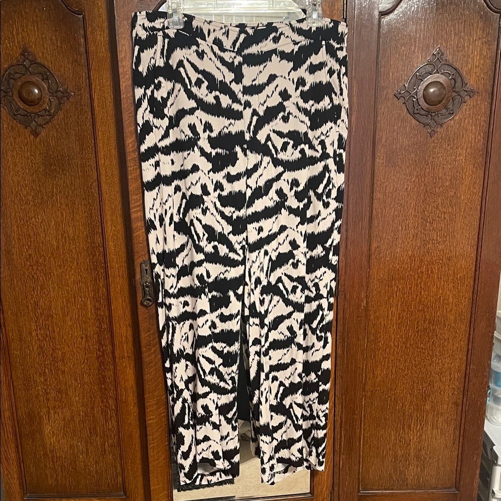 Old Navy Cream/Black Animal Print Flowy Pants
